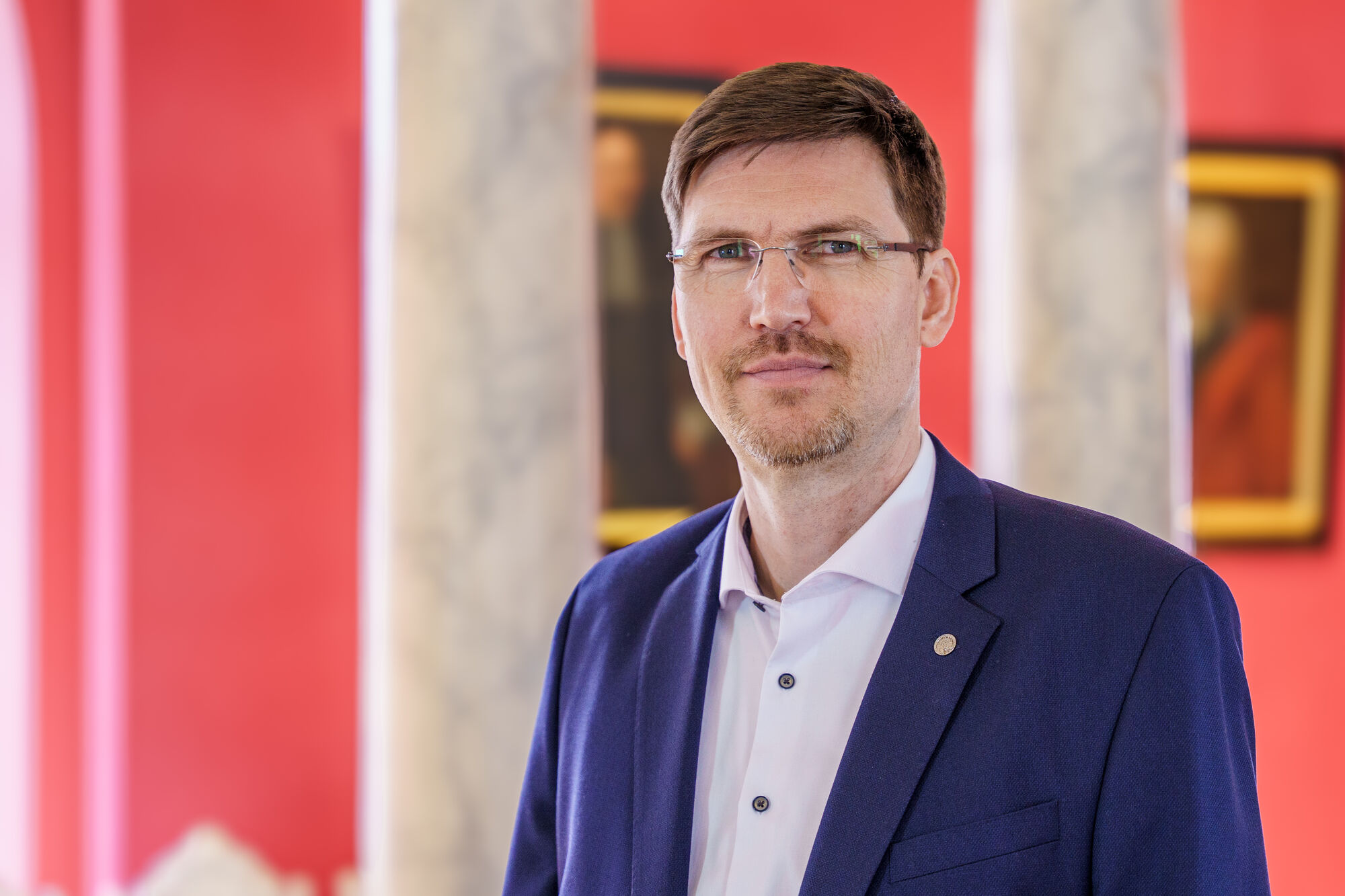 Porträt Prorektor Prof. Dr. Peter Michalik.