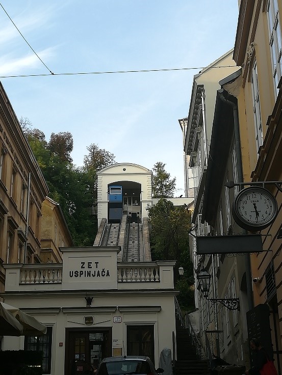 Kürzeste Standseilbahn der Welt - Foto: Marie-Luise Pietsch