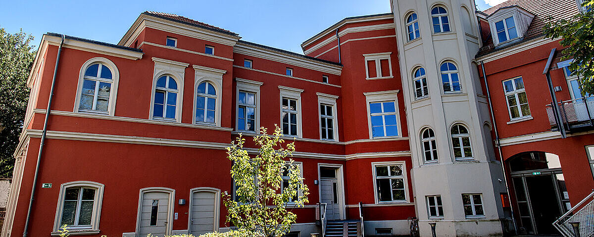 IBZ, Altbau, Ansicht Innenhof