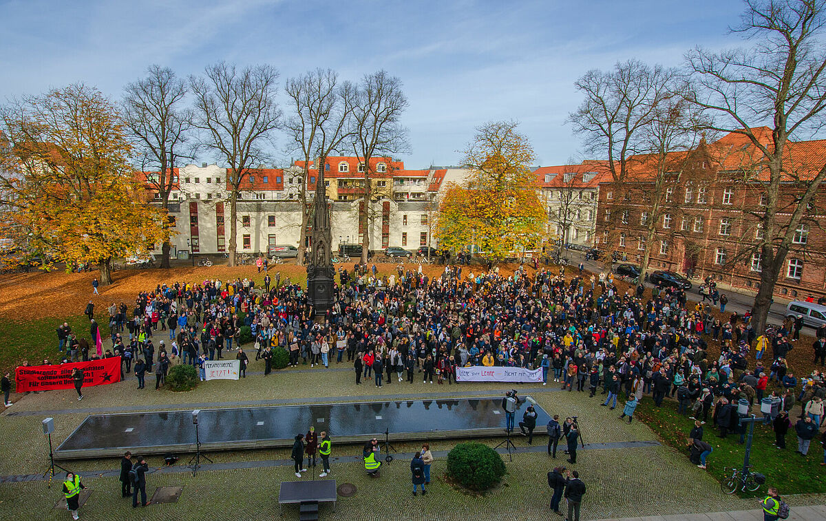 Protest auf dem Rubenowplatz #uniinnot, © Jan Messerschmidt, 2022