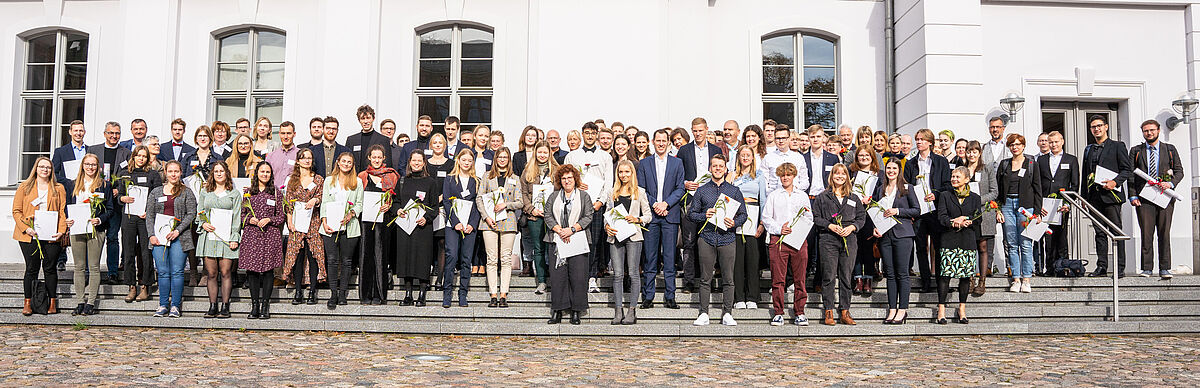 Deutschlandstipendium group photo © Gina Heitmann, 2022