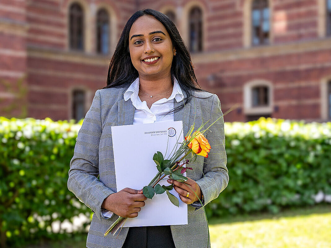 Devu Mahesan, Preisträgerin des DAAD-Preises 2024 der Universität Greifswald, © Gina Heitmann