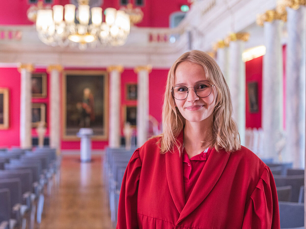 Während der Kustodieführungen werden studentische Guides eingesetzt.